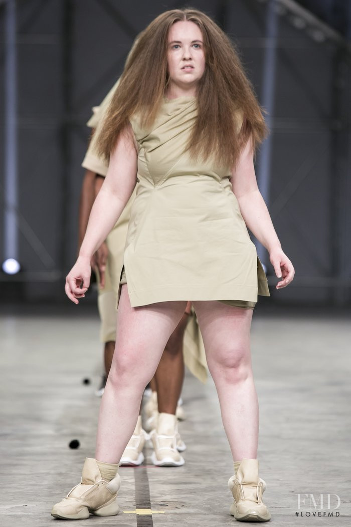 Rick Owens Vicious fashion show for Spring/Summer 2014