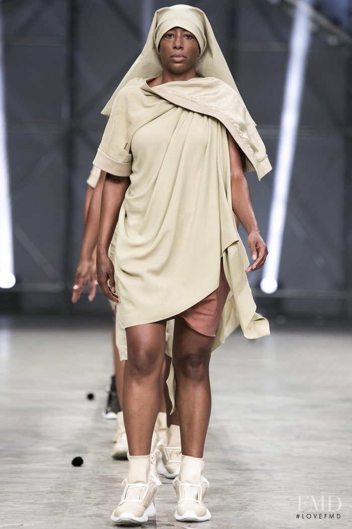 Rick Owens Vicious fashion show for Spring/Summer 2014