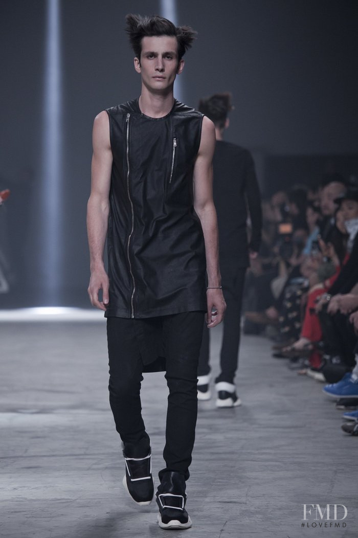 Rick Owens Vicious fashion show for Spring/Summer 2014