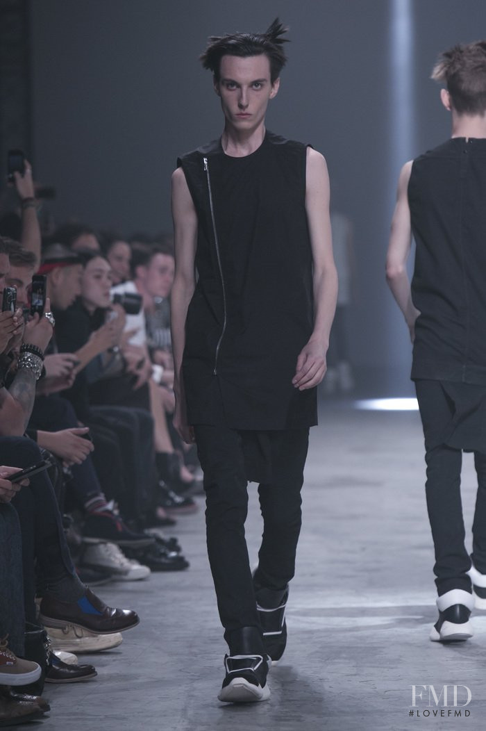 Rick Owens Vicious fashion show for Spring/Summer 2014