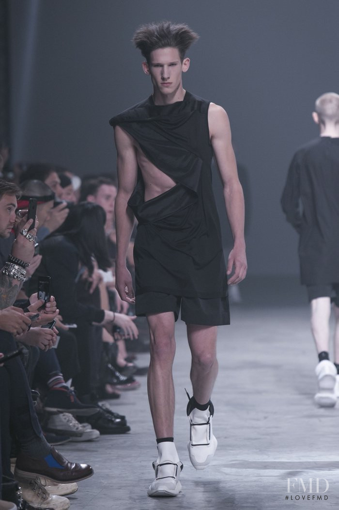 Rick Owens Vicious fashion show for Spring/Summer 2014