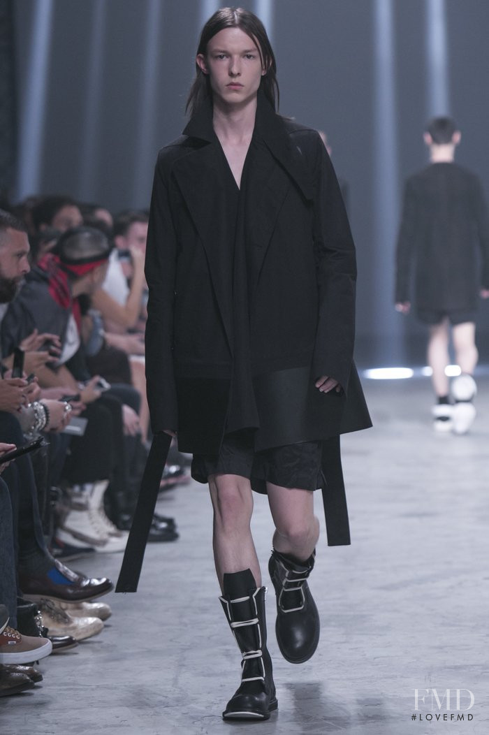 Rick Owens Vicious fashion show for Spring/Summer 2014