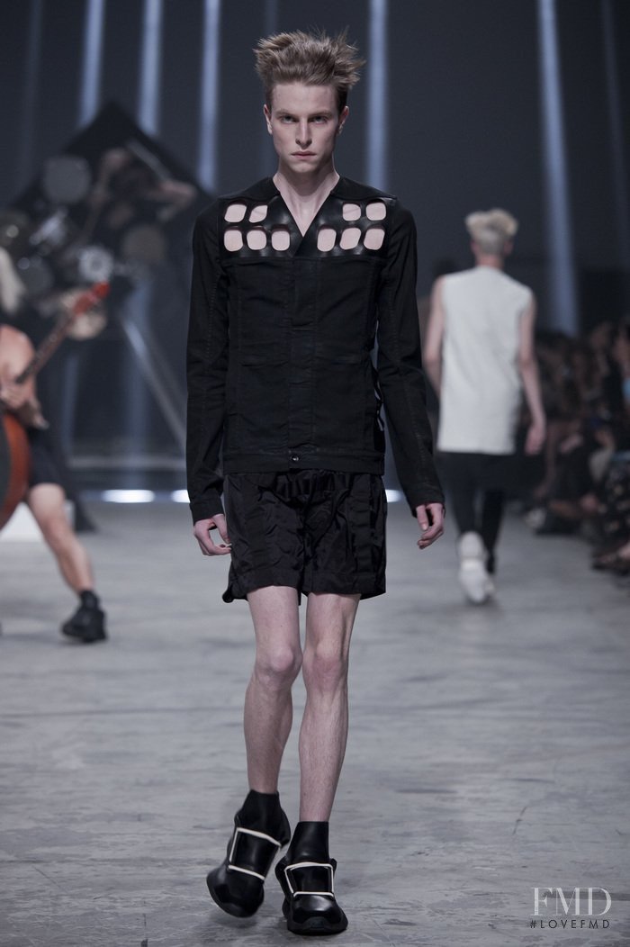 Rick Owens Vicious fashion show for Spring/Summer 2014