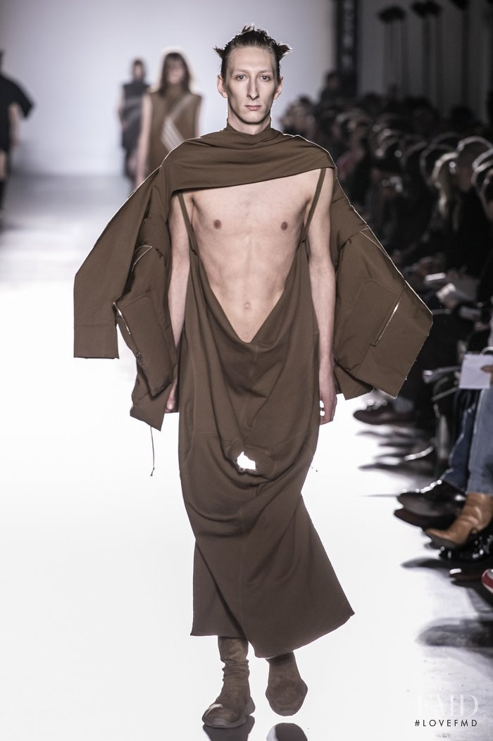 Rick Owens Sphinx fashion show for Autumn/Winter 2015