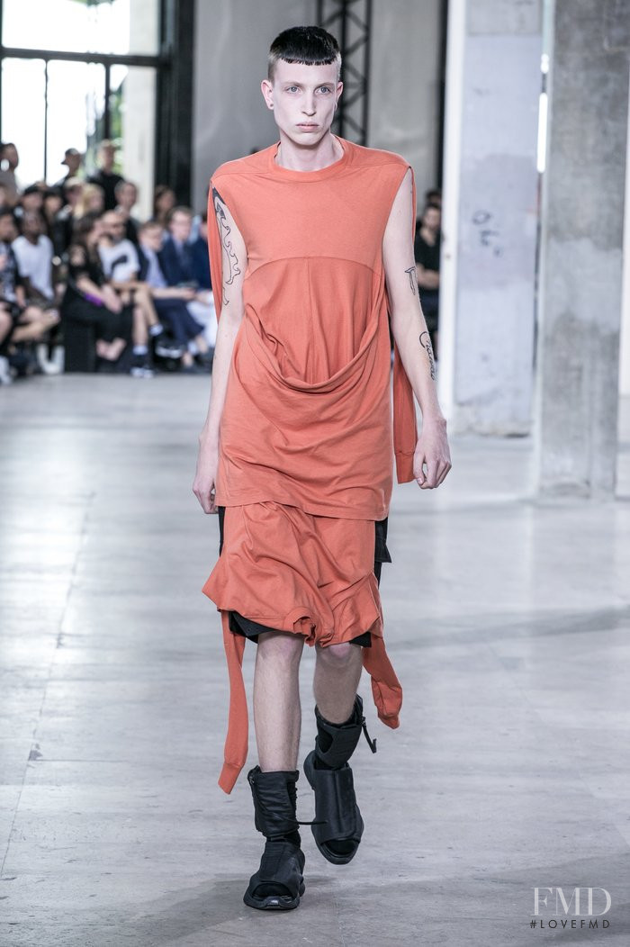 Rick Owens Cyclops fashion show for Spring/Summer 2016