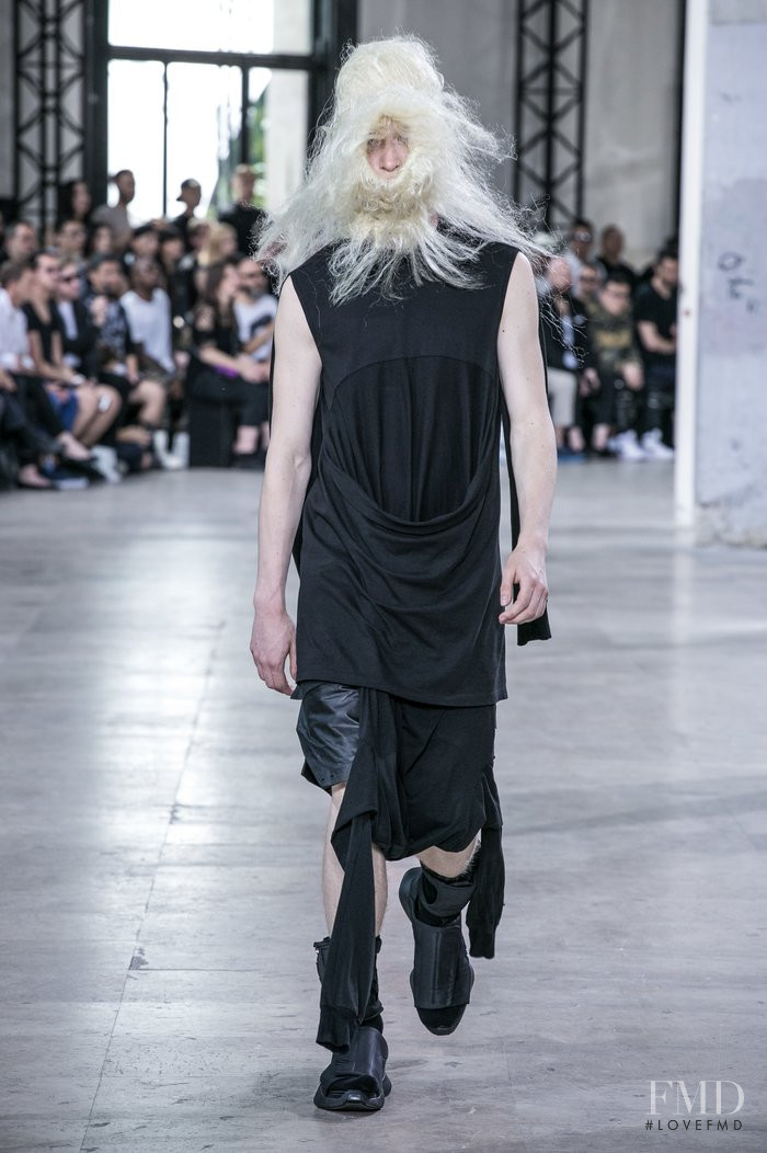 Rick Owens Cyclops fashion show for Spring/Summer 2016