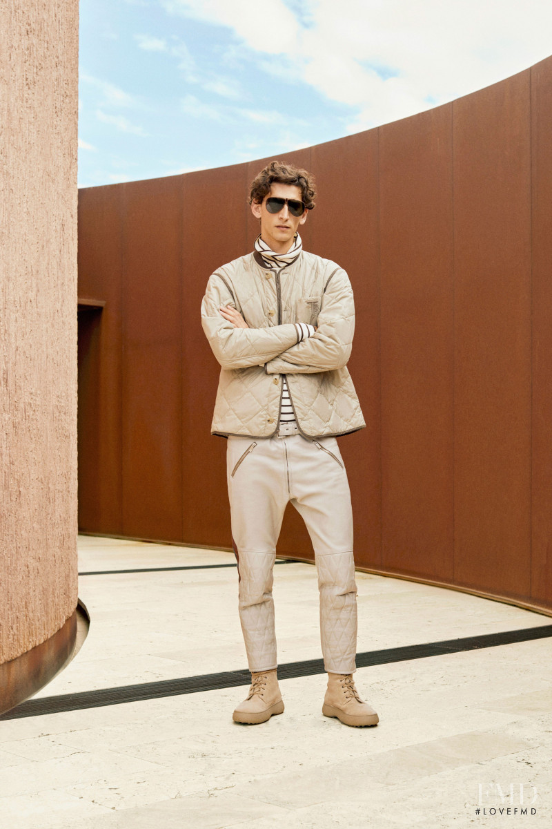 Tod\'s lookbook for Spring/Summer 2023
