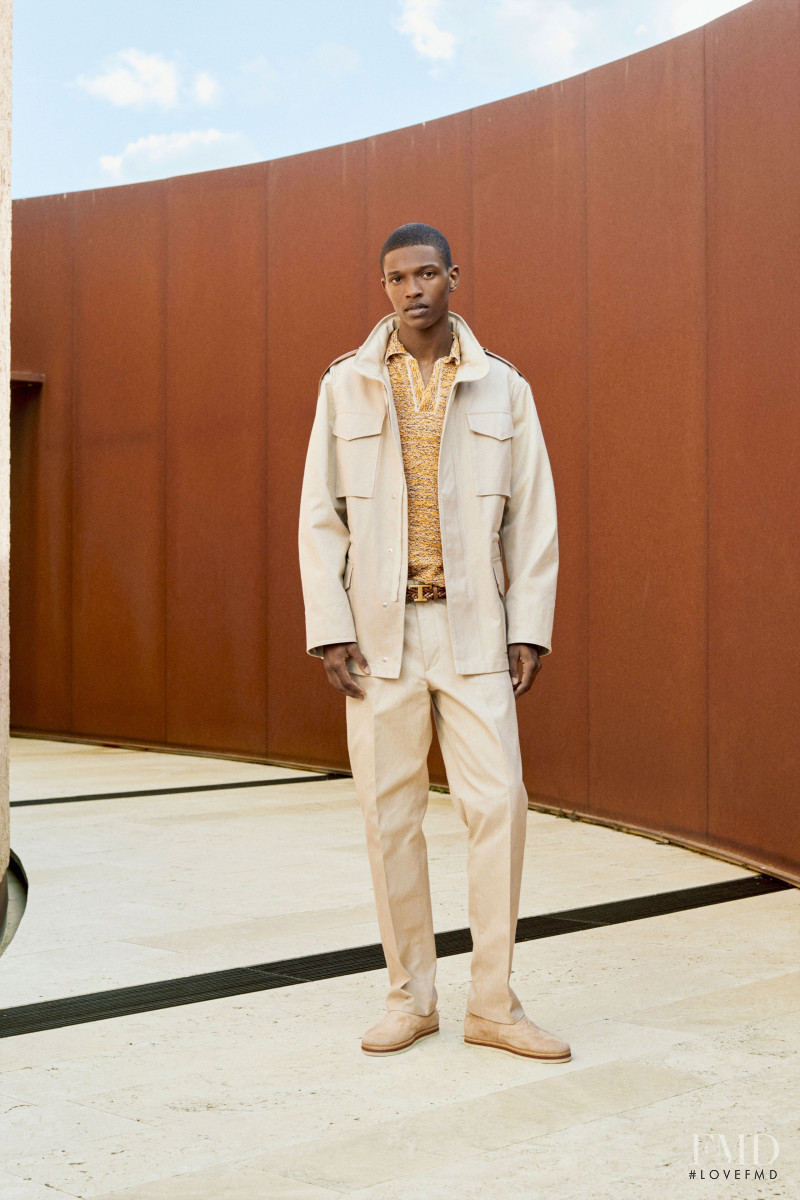 Tod\'s lookbook for Spring/Summer 2023