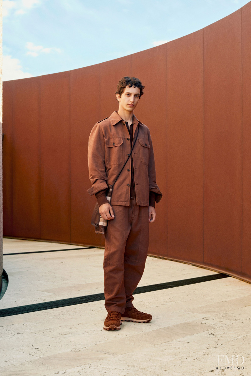 Tod\'s lookbook for Spring/Summer 2023