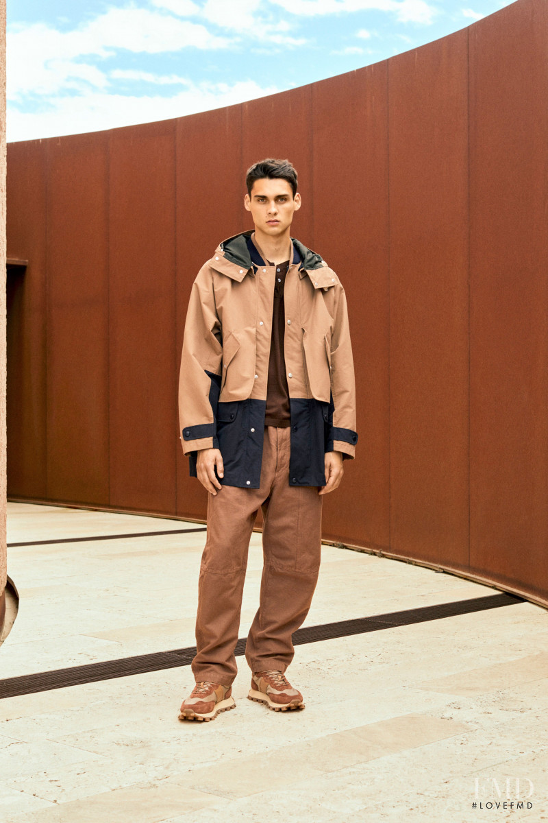 Tod\'s lookbook for Spring/Summer 2023