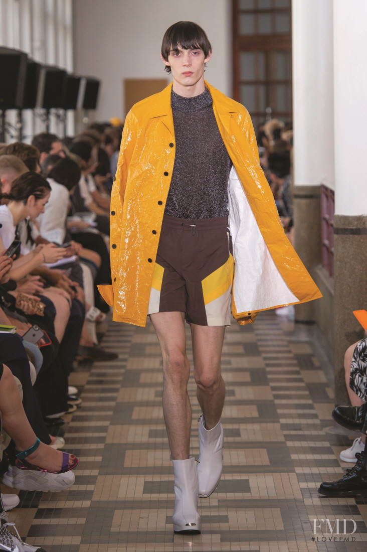 Wooyoungmi David Bowie fashion show for Spring/Summer 2019