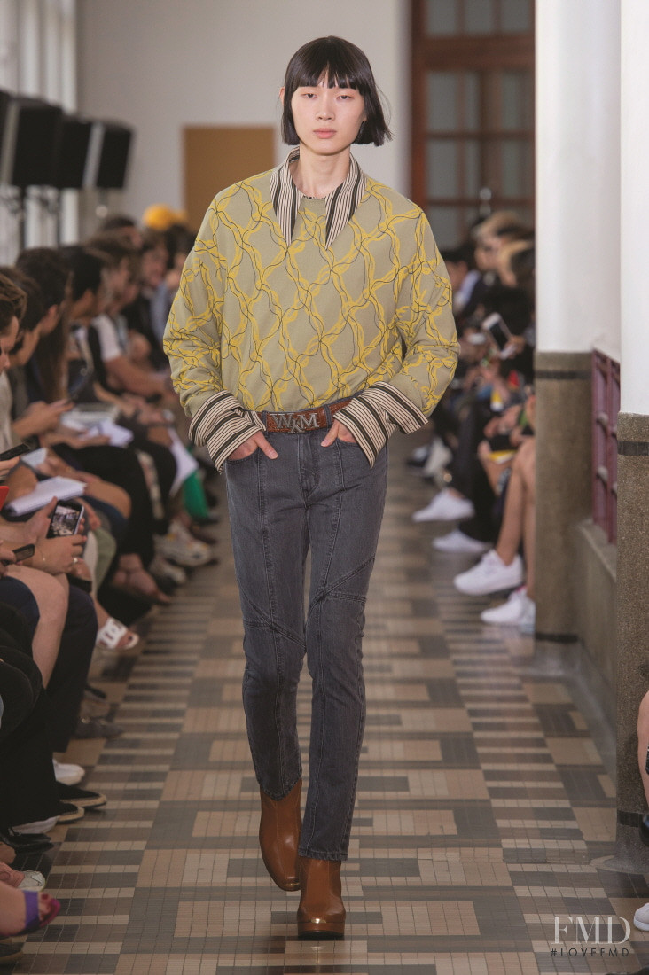 Wooyoungmi David Bowie fashion show for Spring/Summer 2019