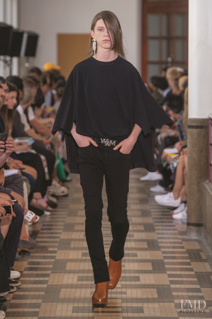 Wooyoungmi David Bowie fashion show for Spring/Summer 2019