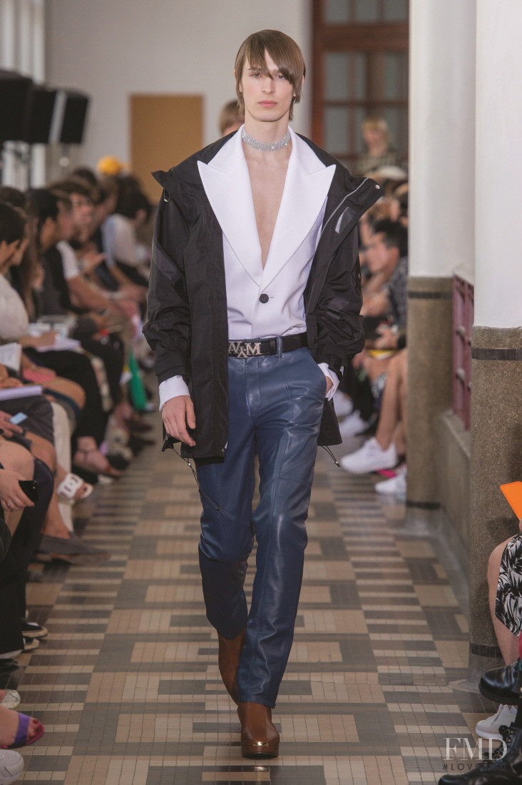 Wooyoungmi David Bowie fashion show for Spring/Summer 2019