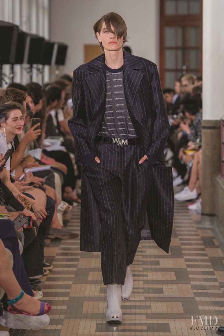 Wooyoungmi David Bowie fashion show for Spring/Summer 2019