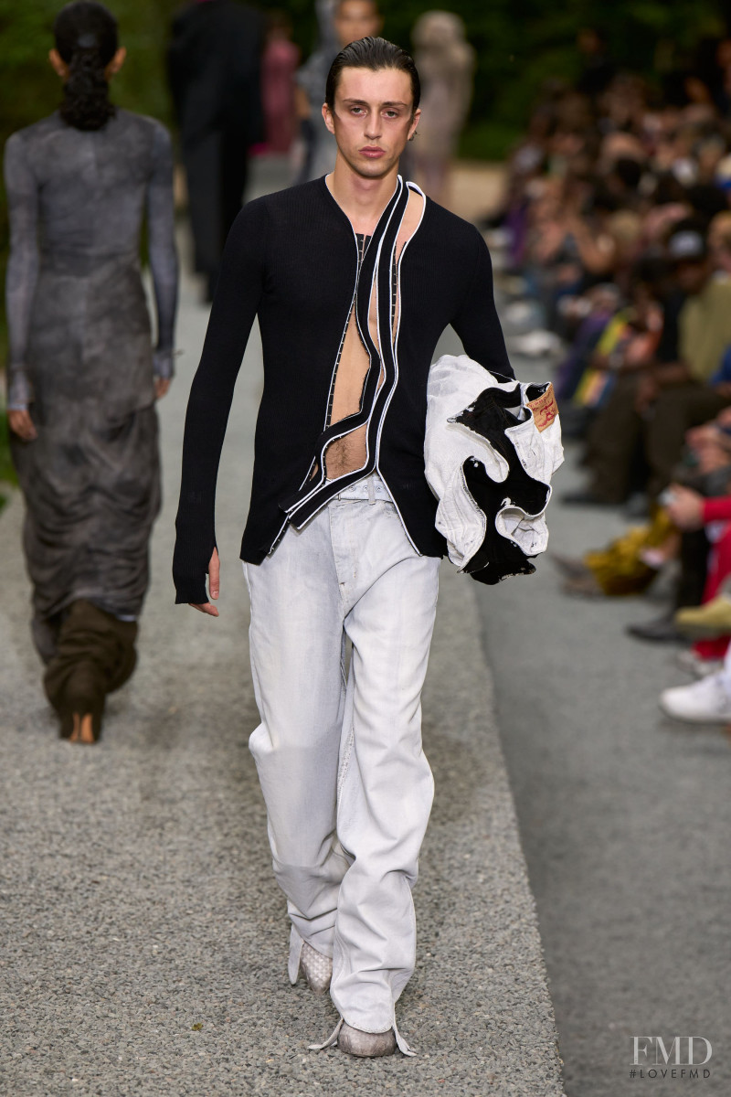 Y/Project fashion show for Spring/Summer 2023
