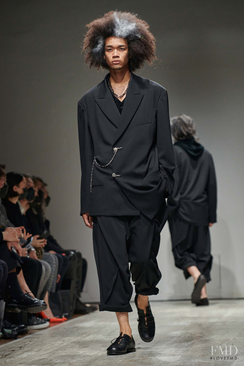 Yohji Yamamoto fashion show for Spring/Summer 2023