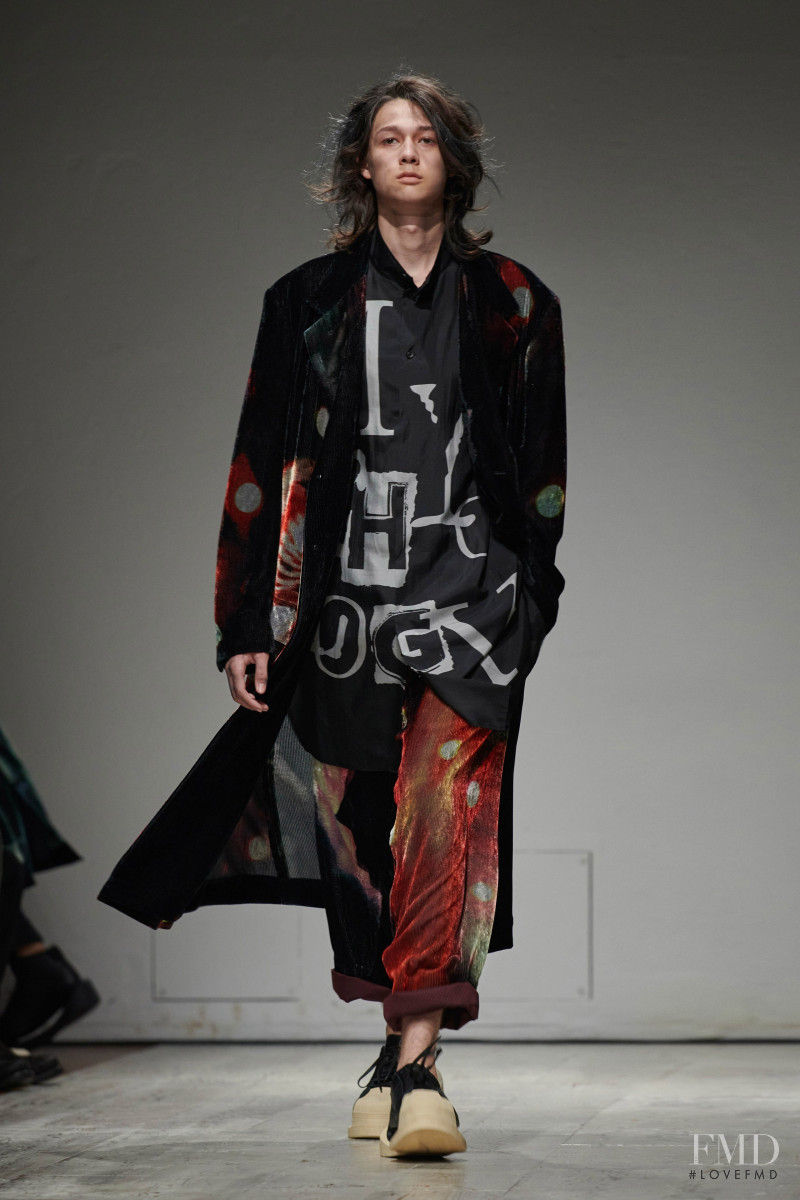 Yohji Yamamoto fashion show for Spring/Summer 2023