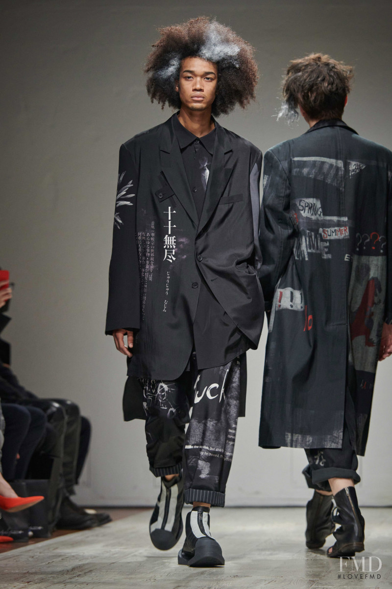 Yohji Yamamoto fashion show for Spring/Summer 2023