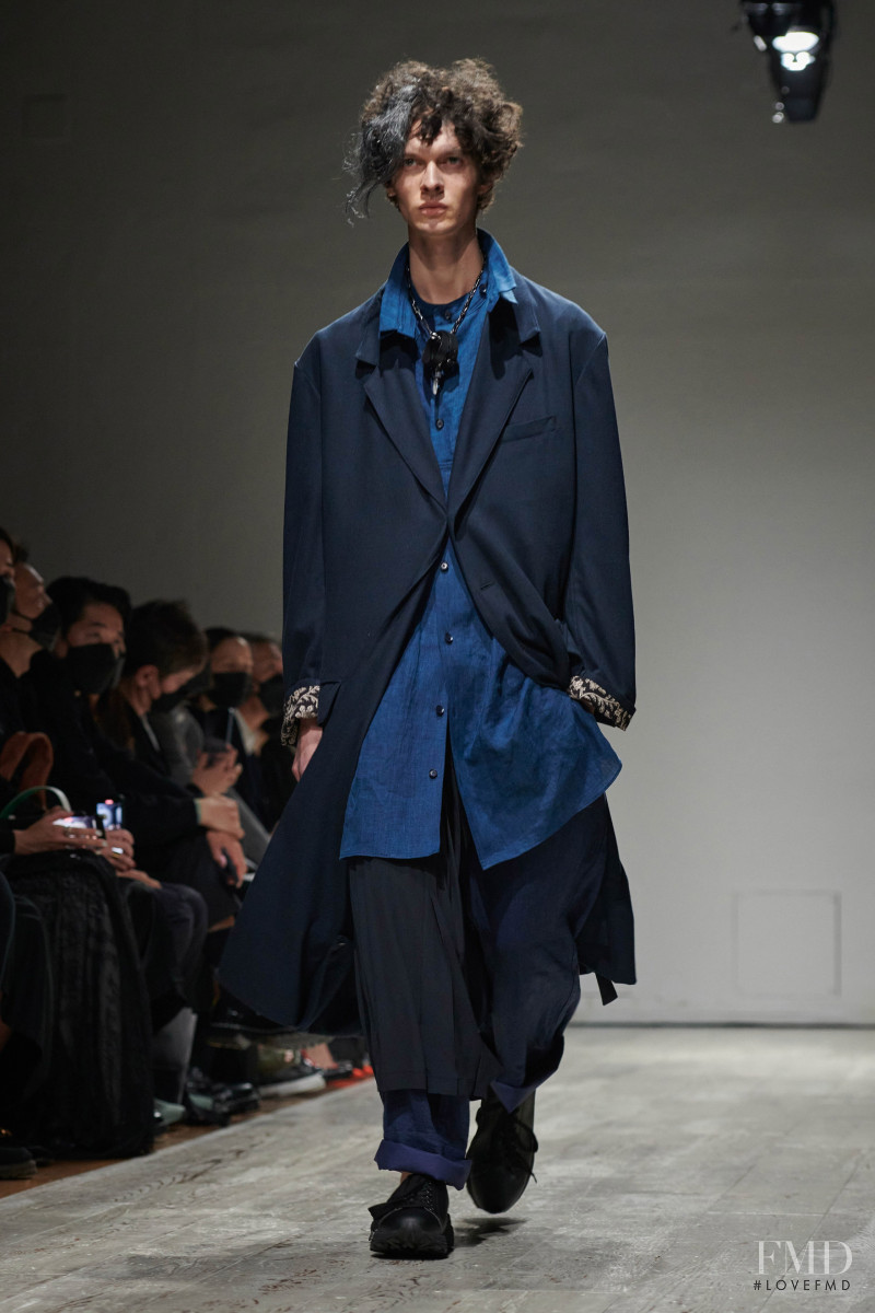 Yohji Yamamoto fashion show for Spring/Summer 2023