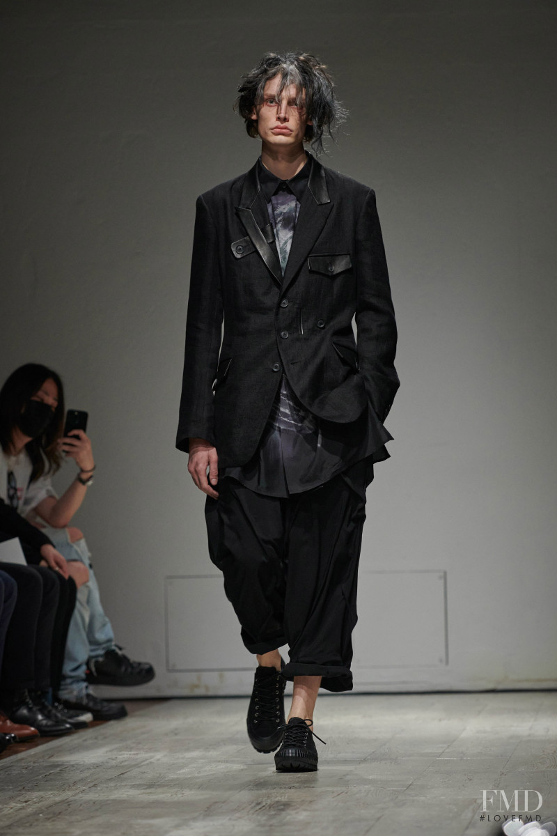 Yohji Yamamoto fashion show for Spring/Summer 2023