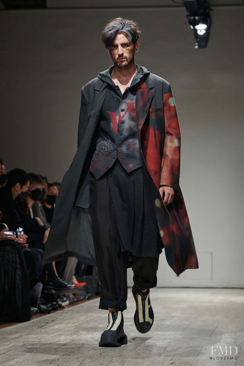 Yohji Yamamoto fashion show for Spring/Summer 2023