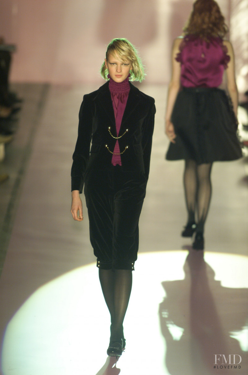Lawrence Steele fashion show for Autumn/Winter 2001
