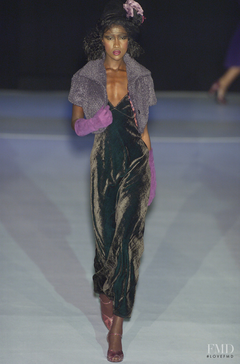 Mariella Burani fashion show for Autumn/Winter 2001