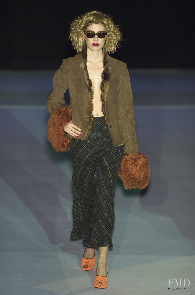 Mariella Burani fashion show for Autumn/Winter 2001