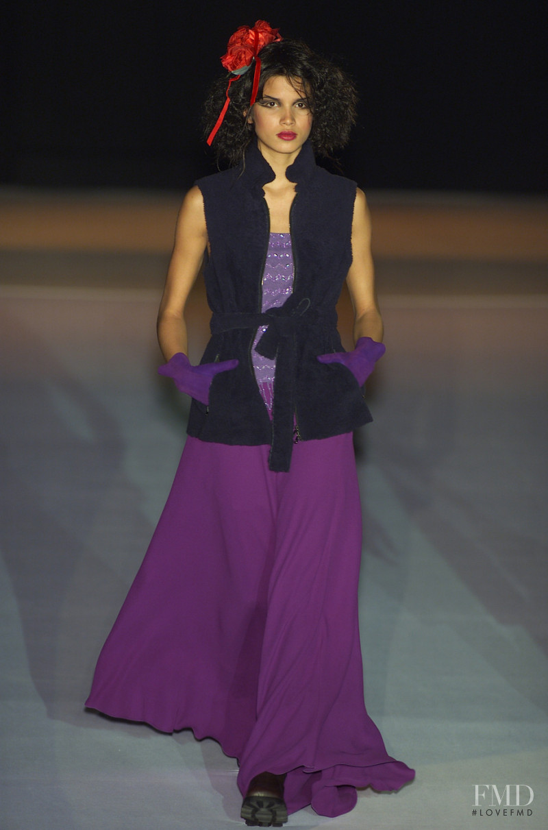 Mariella Burani fashion show for Autumn/Winter 2001