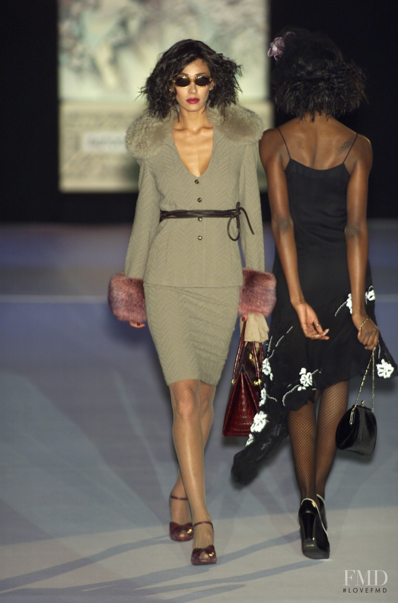 Mariella Burani fashion show for Autumn/Winter 2001