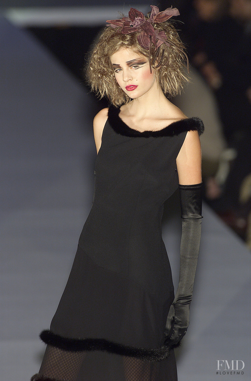 Mariella Burani fashion show for Autumn/Winter 2001