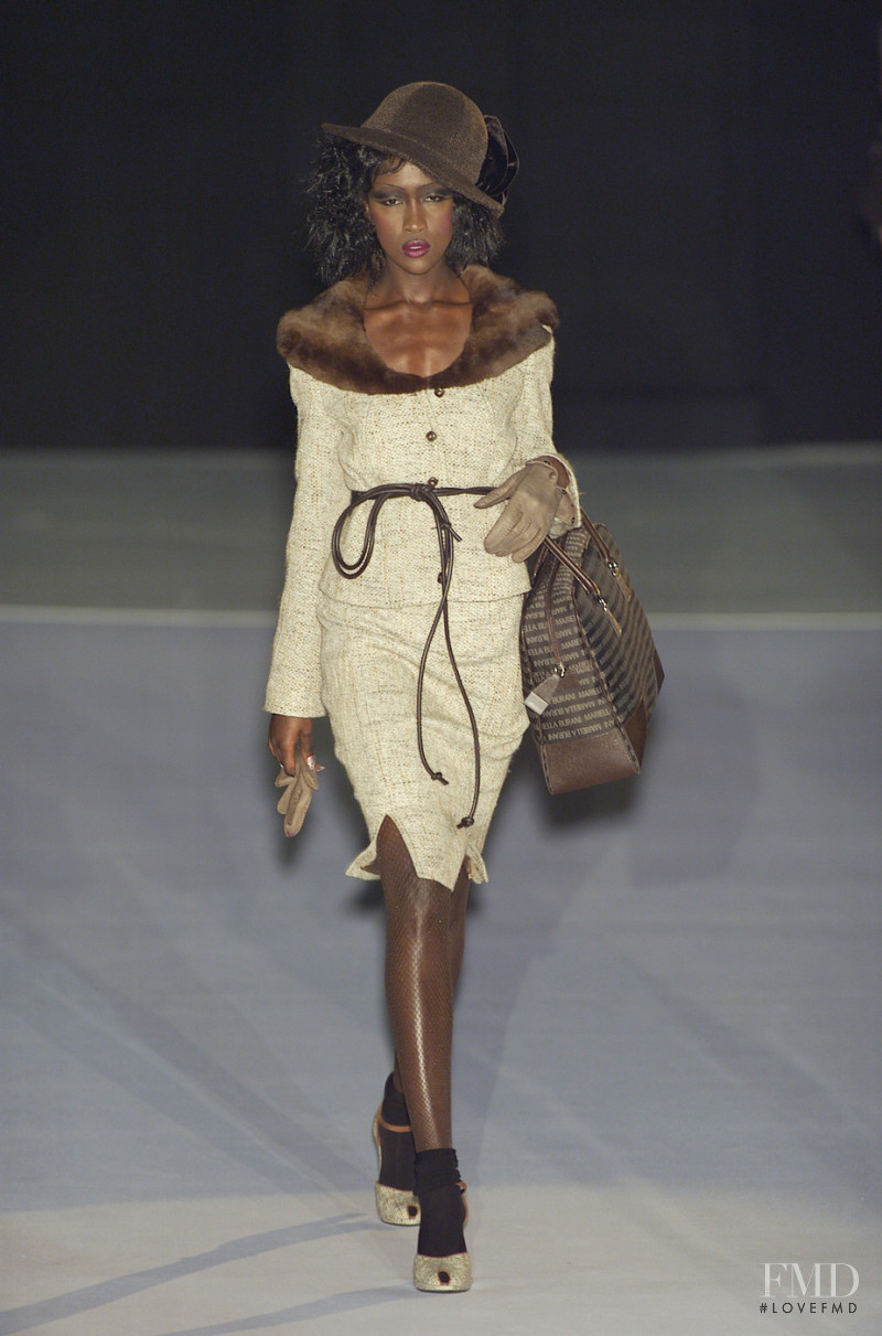 Mariella Burani fashion show for Autumn/Winter 2001