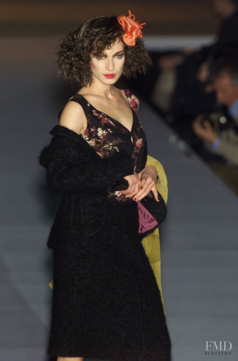 Mariella Burani fashion show for Autumn/Winter 2001