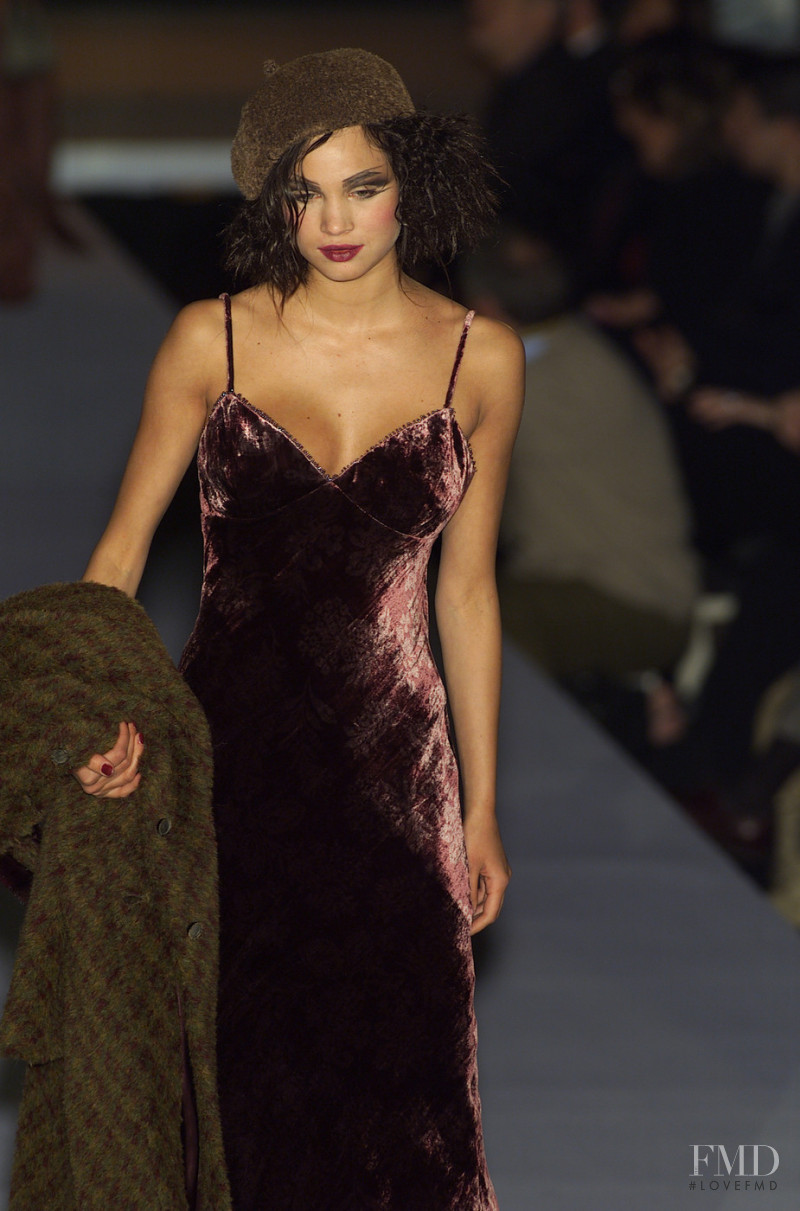 Mariella Burani fashion show for Autumn/Winter 2001