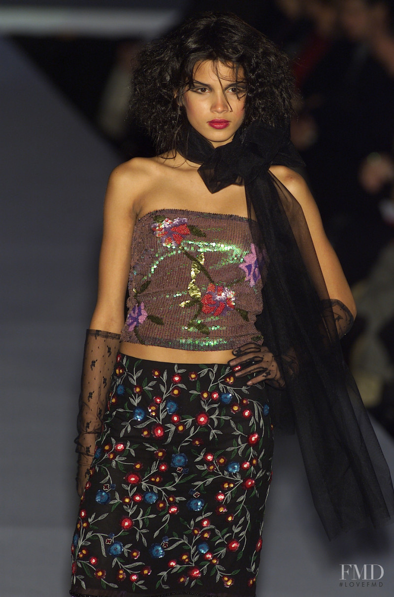 Mariella Burani fashion show for Autumn/Winter 2001