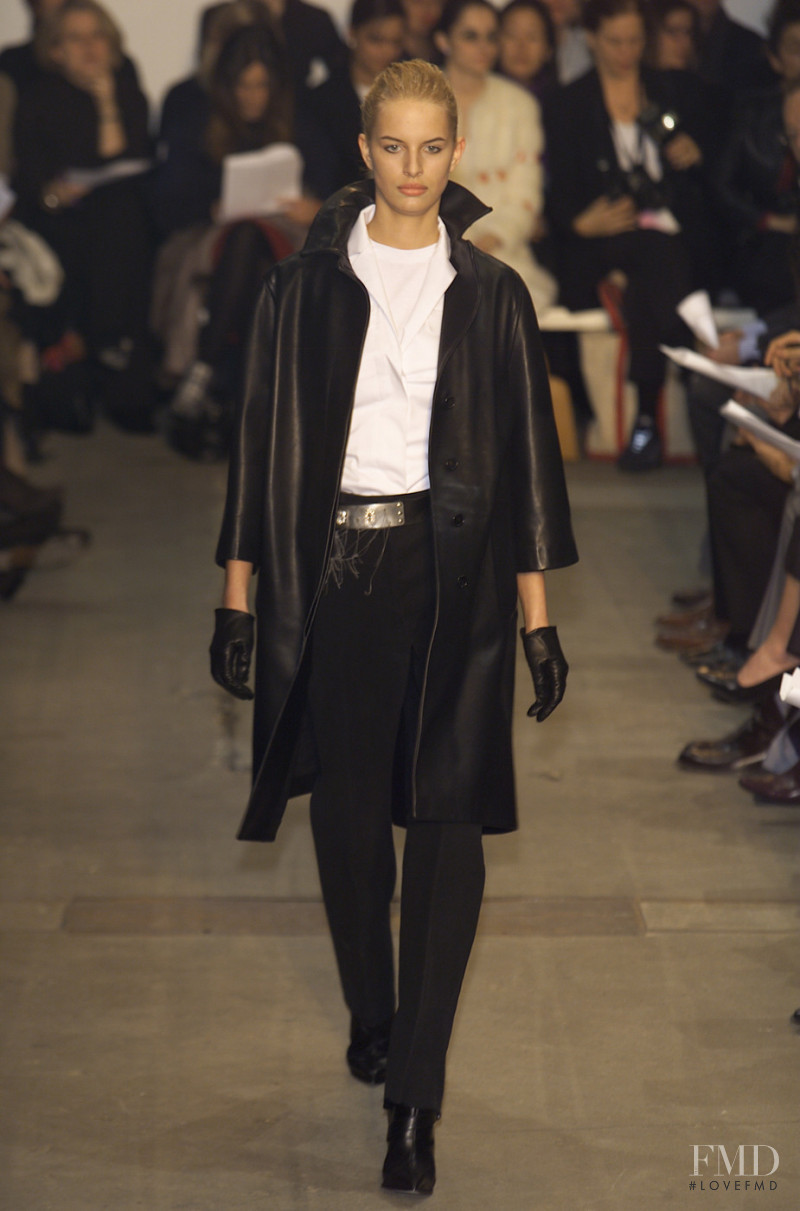 Karolina Kurkova featured in  the Narciso Rodriguez fashion show for Autumn/Winter 2001