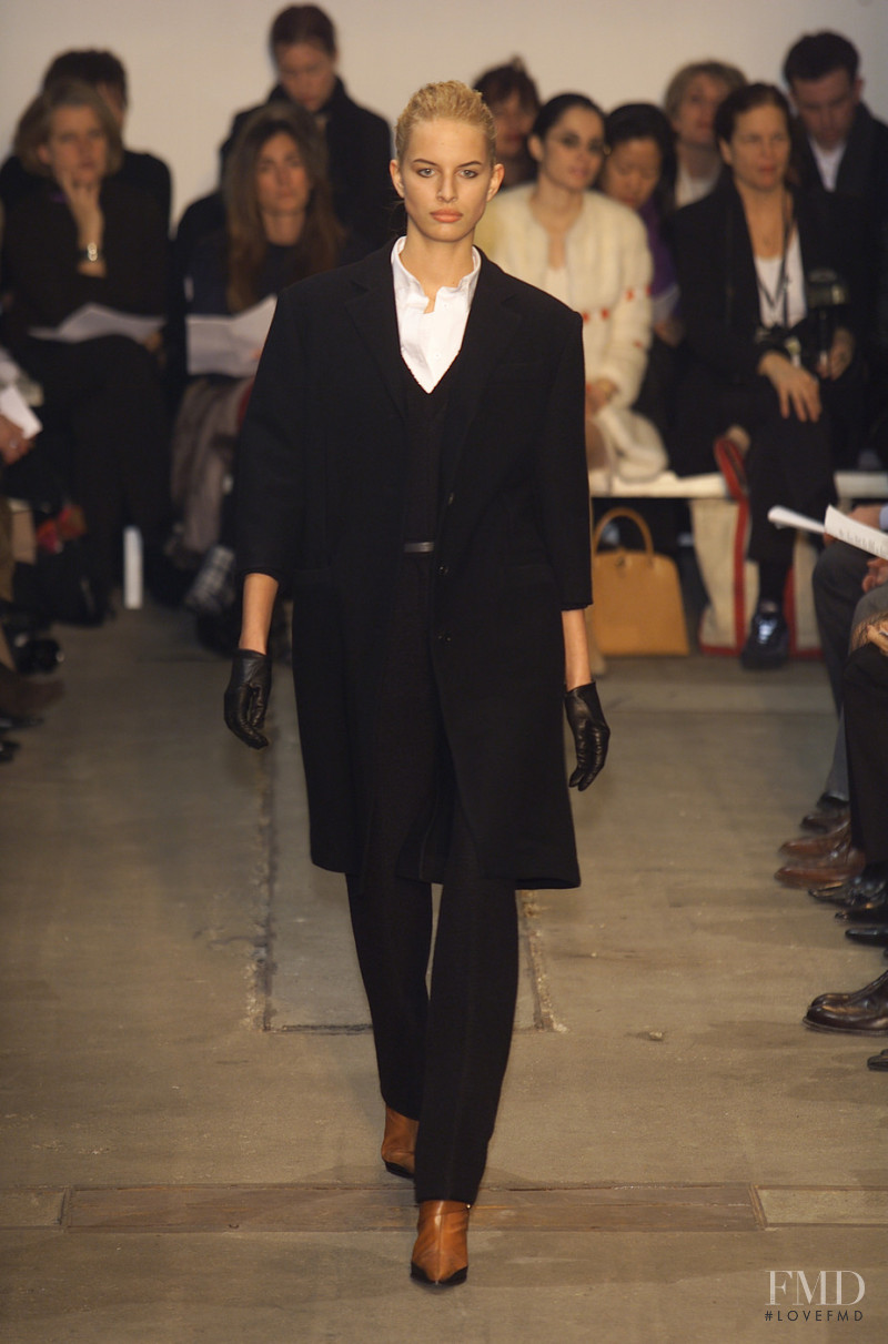 Karolina Kurkova featured in  the Narciso Rodriguez fashion show for Autumn/Winter 2001