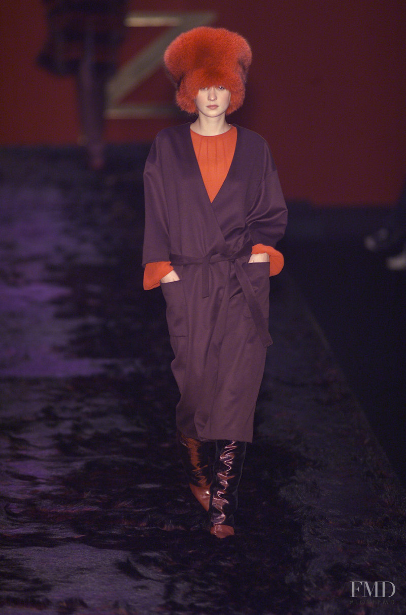 Nina Ricci fashion show for Autumn/Winter 2001