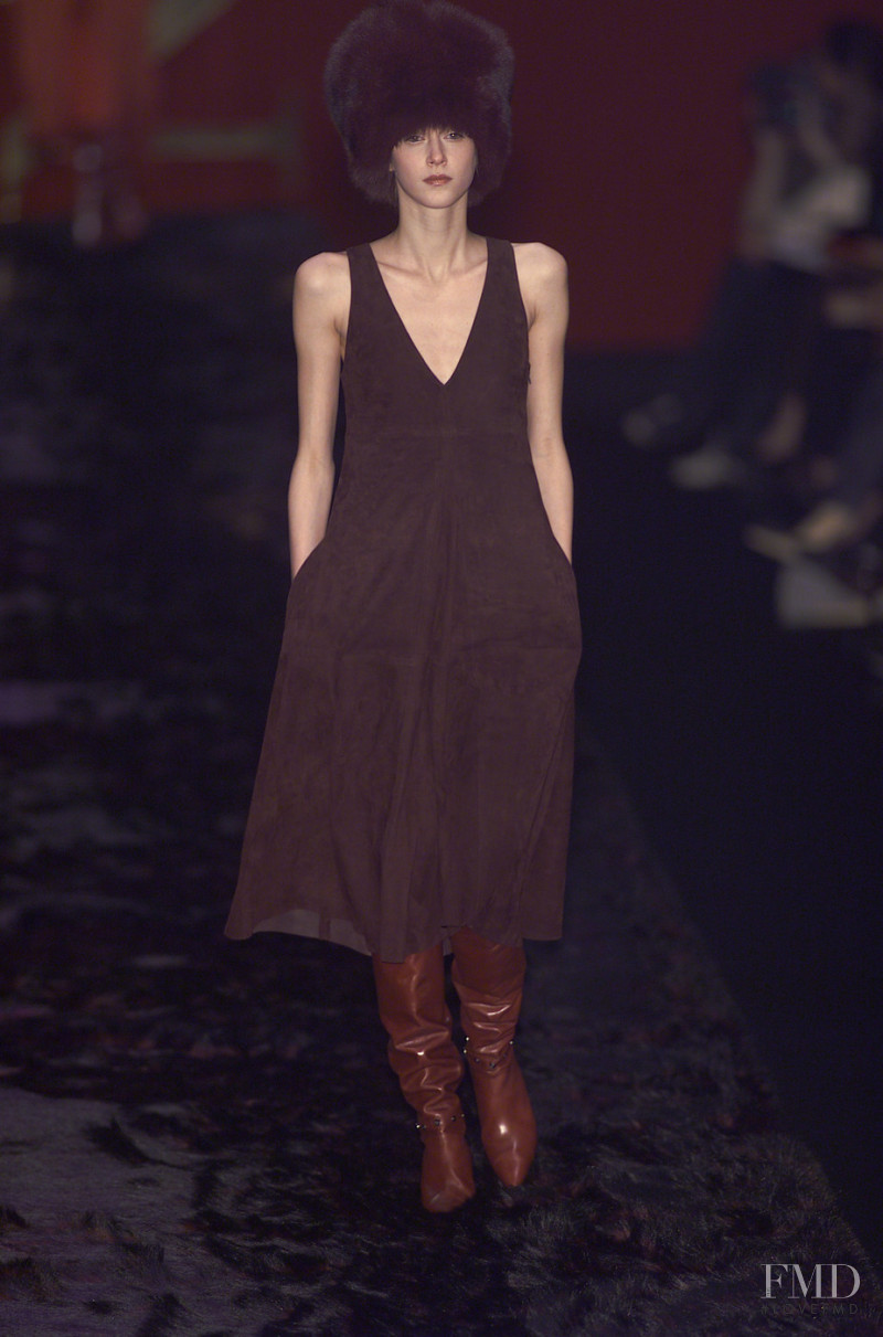 Nina Ricci fashion show for Autumn/Winter 2001