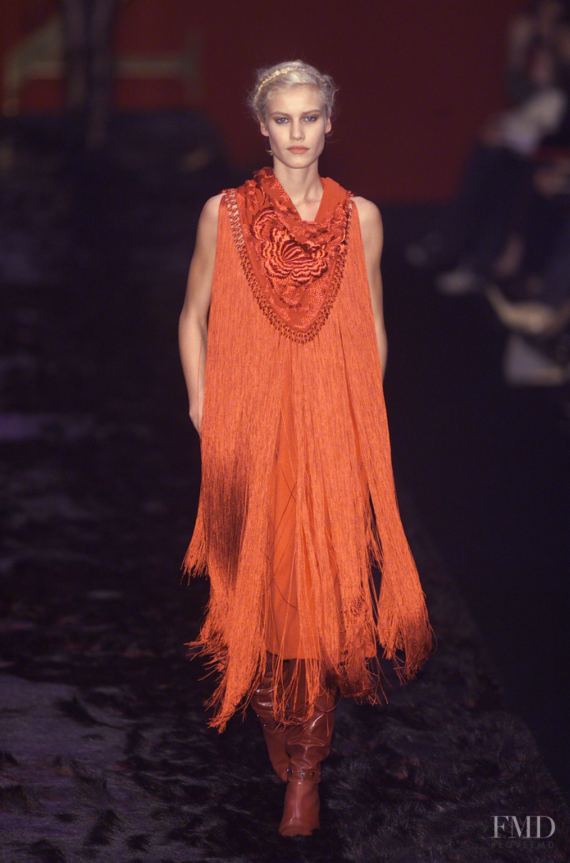 Nina Ricci fashion show for Autumn/Winter 2001