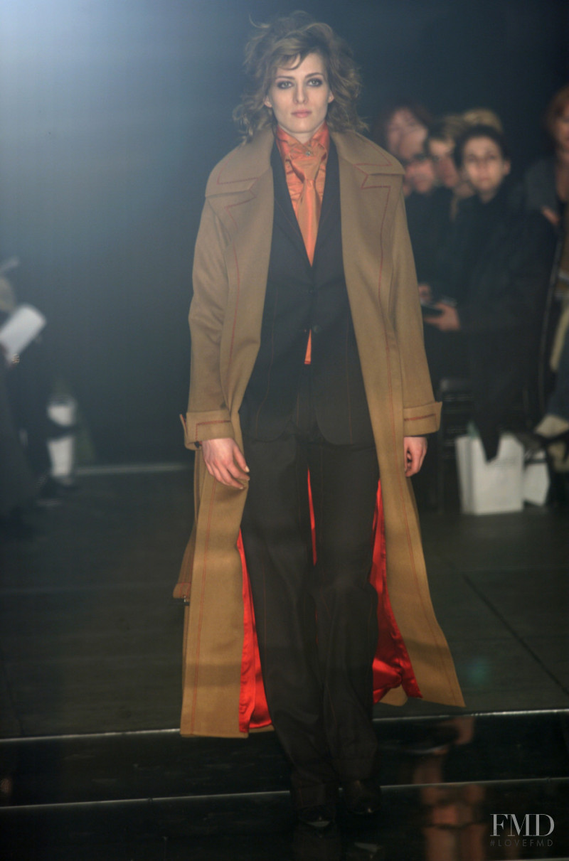 Richard Tyler fashion show for Autumn/Winter 2001