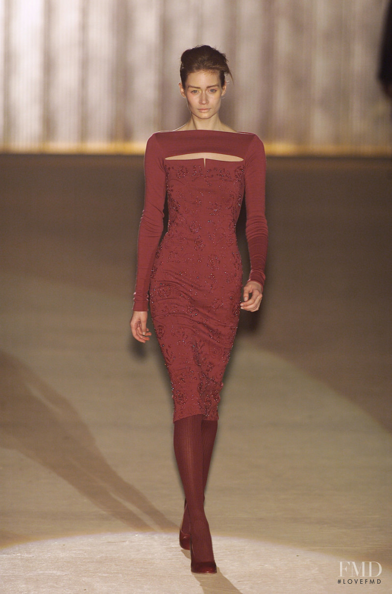 Romeo Gigli fashion show for Autumn/Winter 2001