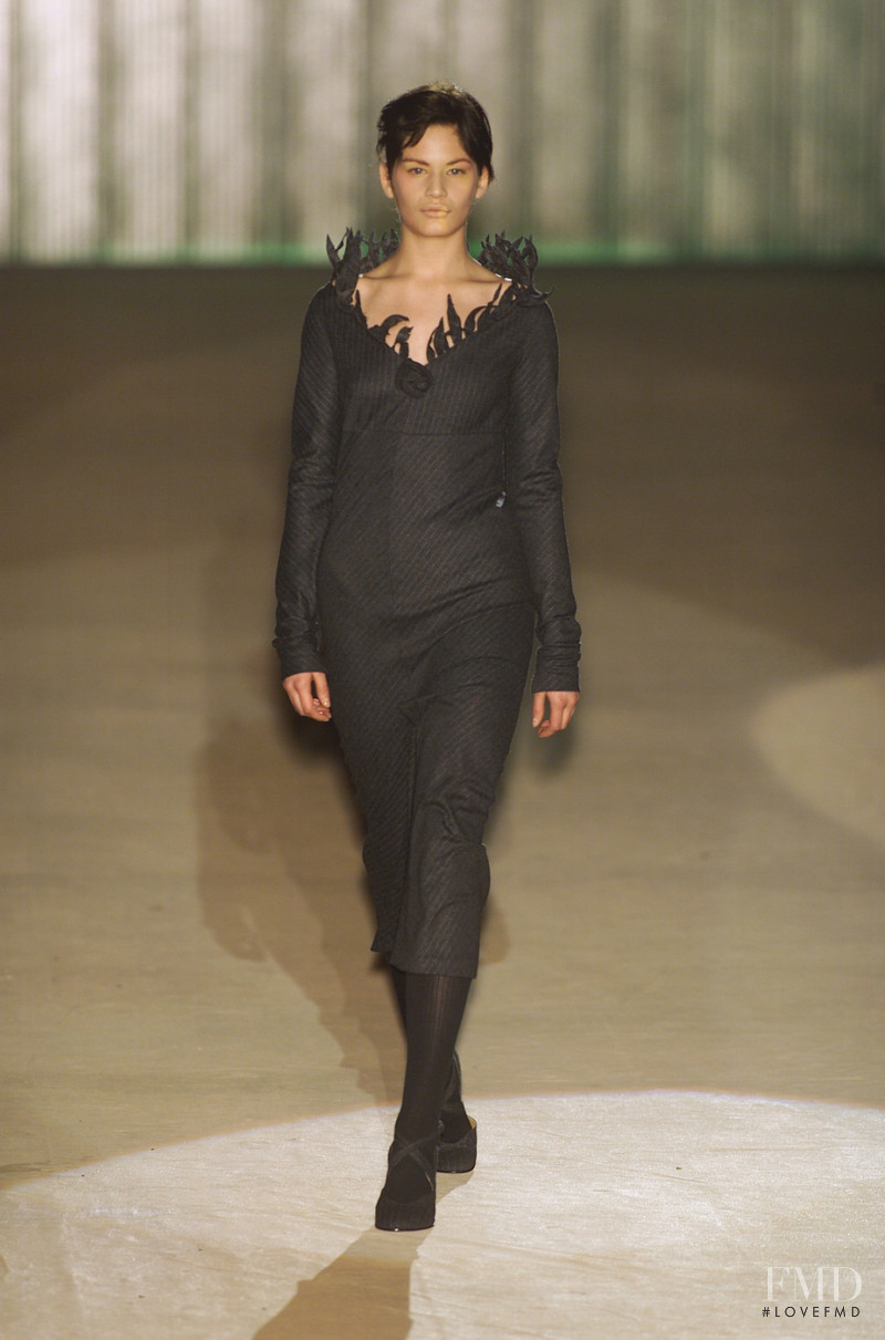 Romeo Gigli fashion show for Autumn/Winter 2001