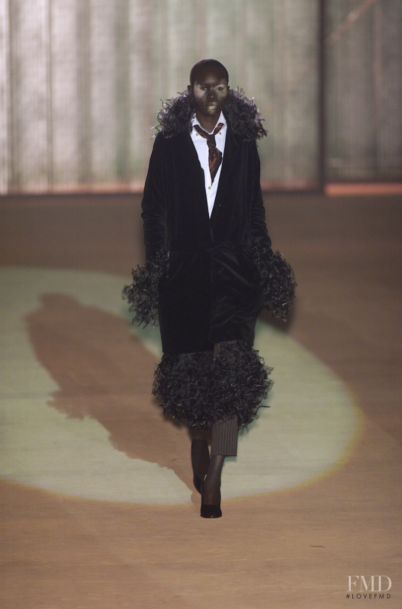 Romeo Gigli fashion show for Autumn/Winter 2001