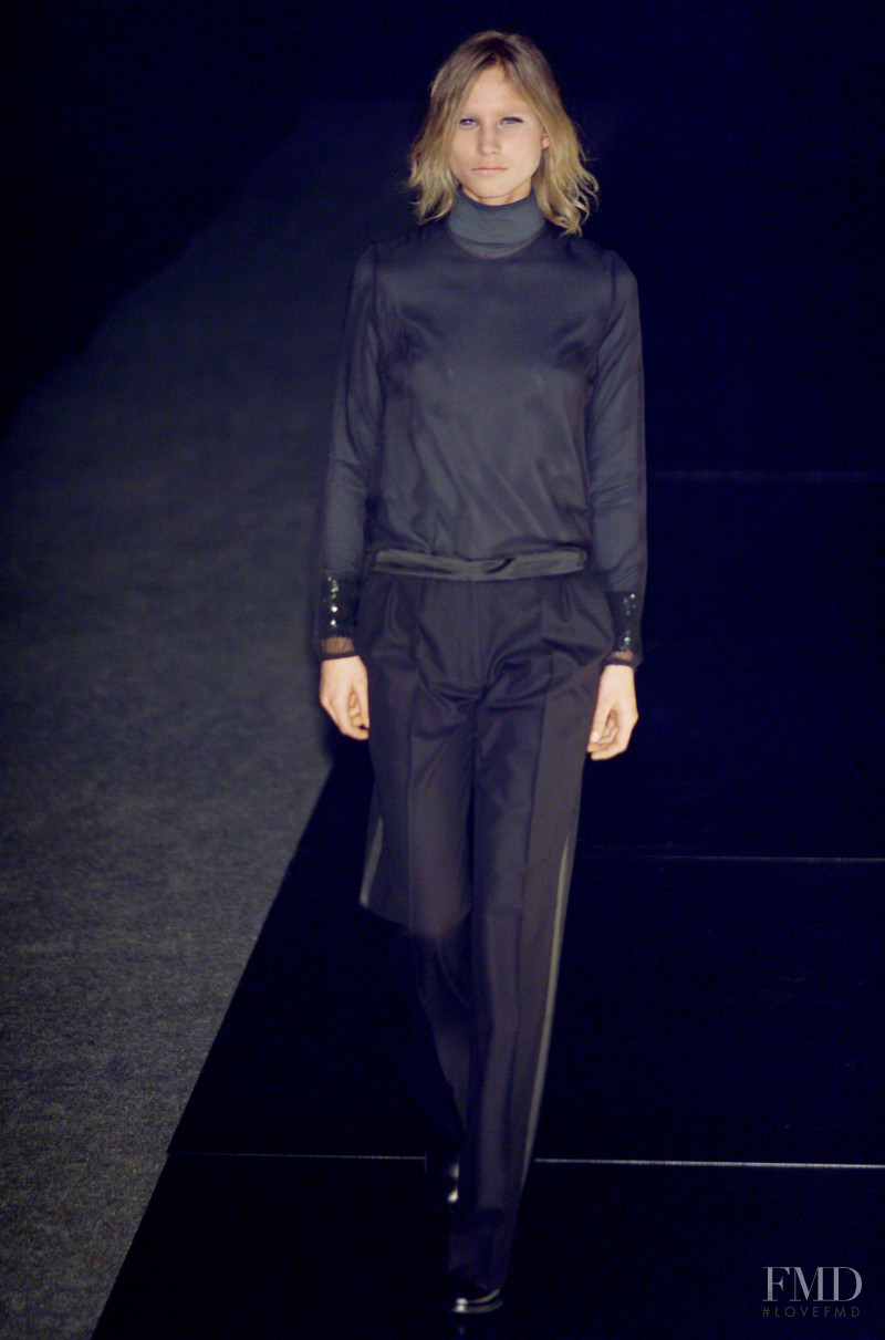 Veronique Branquinho fashion show for Autumn/Winter 2001