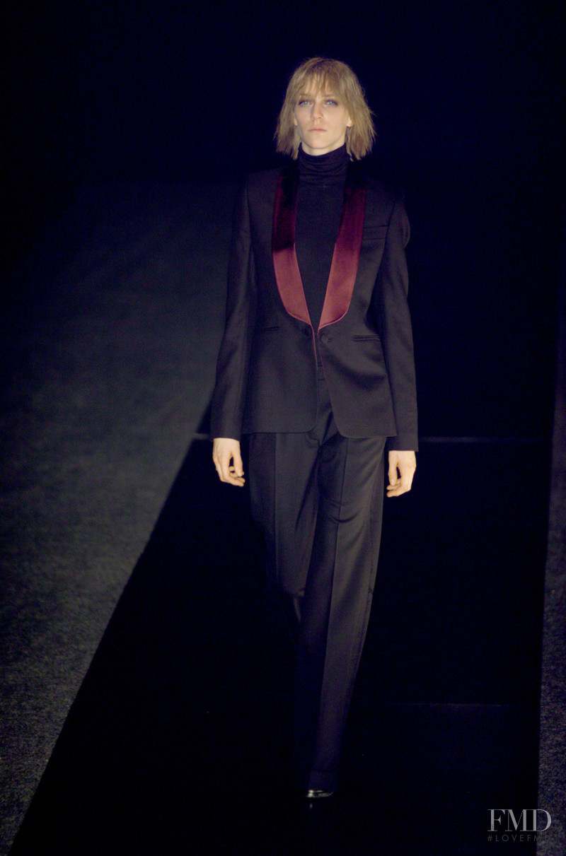 Veronique Branquinho fashion show for Autumn/Winter 2001