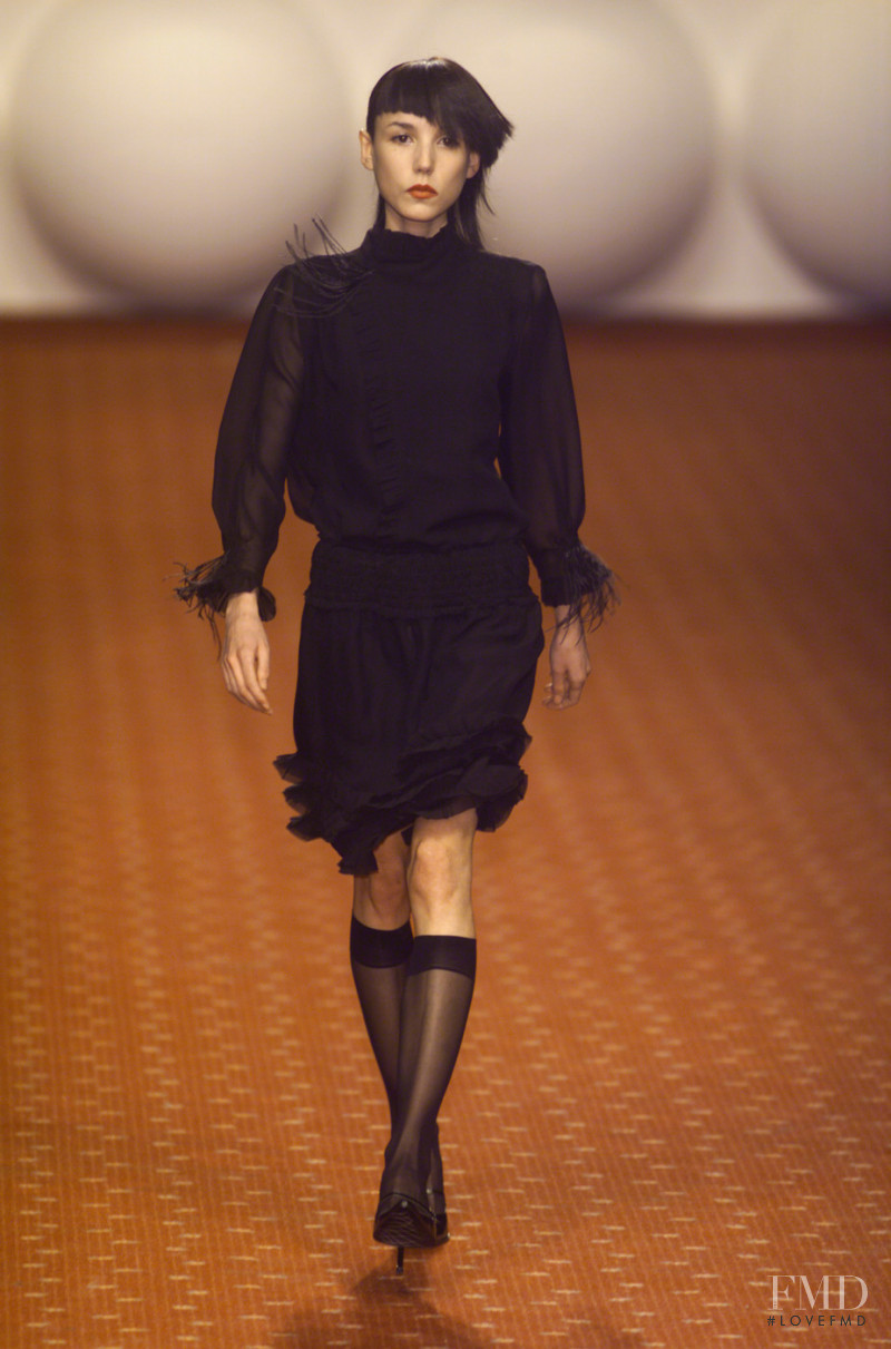Victor Alfaro fashion show for Autumn/Winter 2001