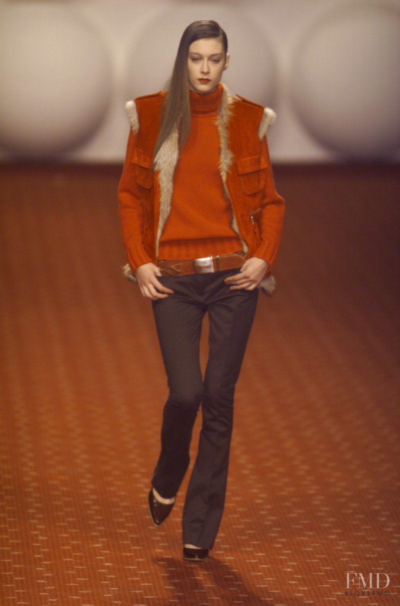 Victor Alfaro fashion show for Autumn/Winter 2001