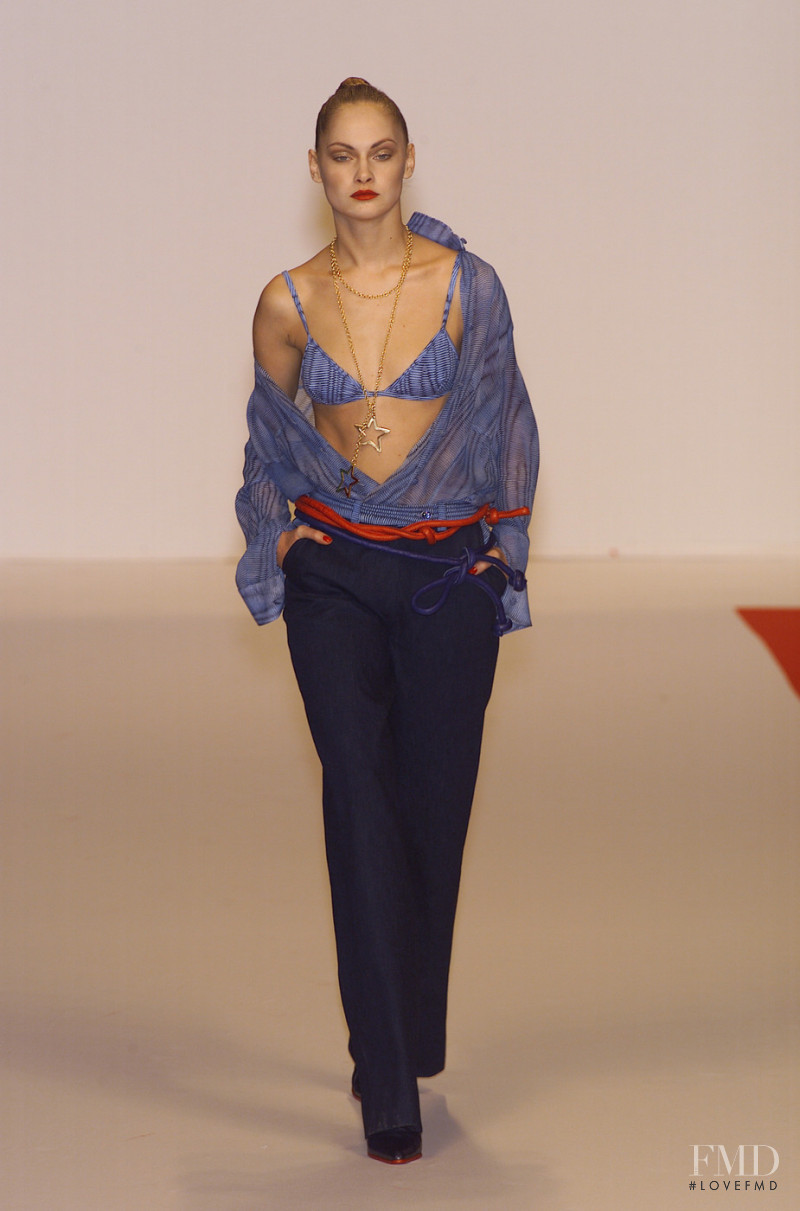 You Young Coveri fashion show for Autumn/Winter 2001